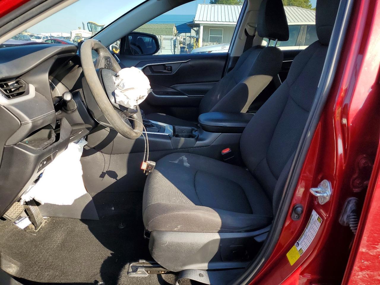 2021 Toyota Rav4 Le - Фото 7