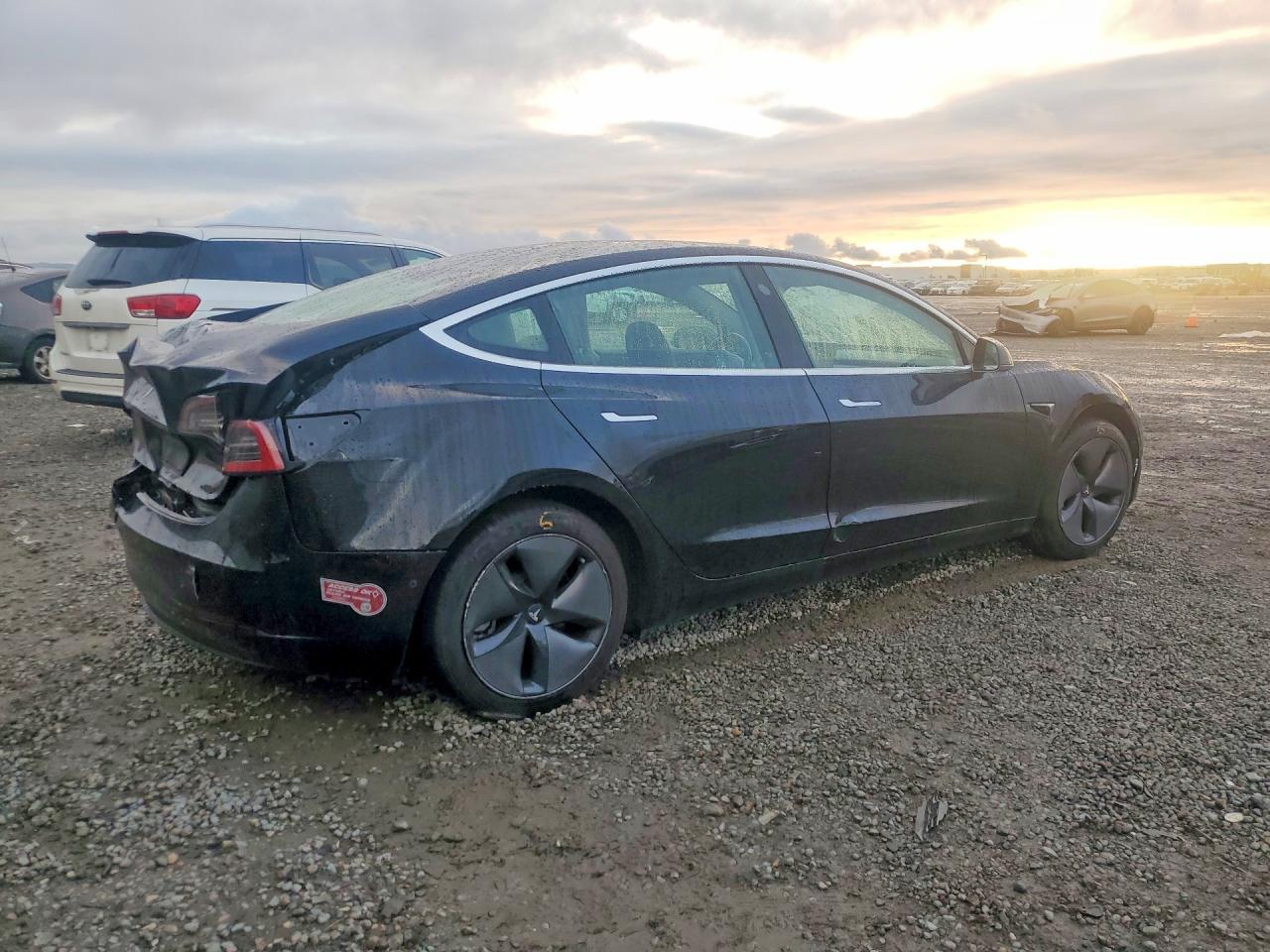 2019 Tesl Model 3 - Image 3