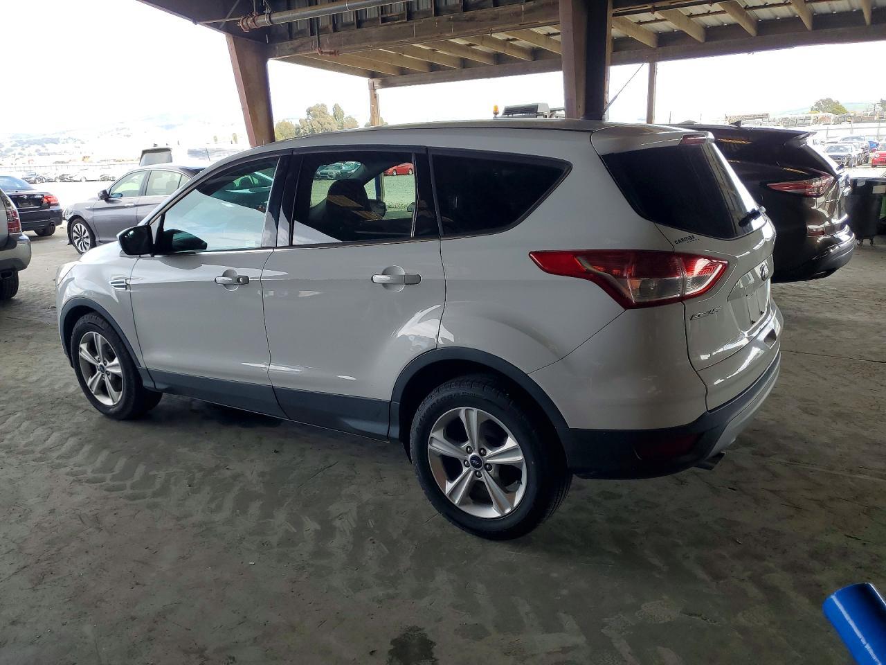 2015 Ford Escape Se - Фото 2