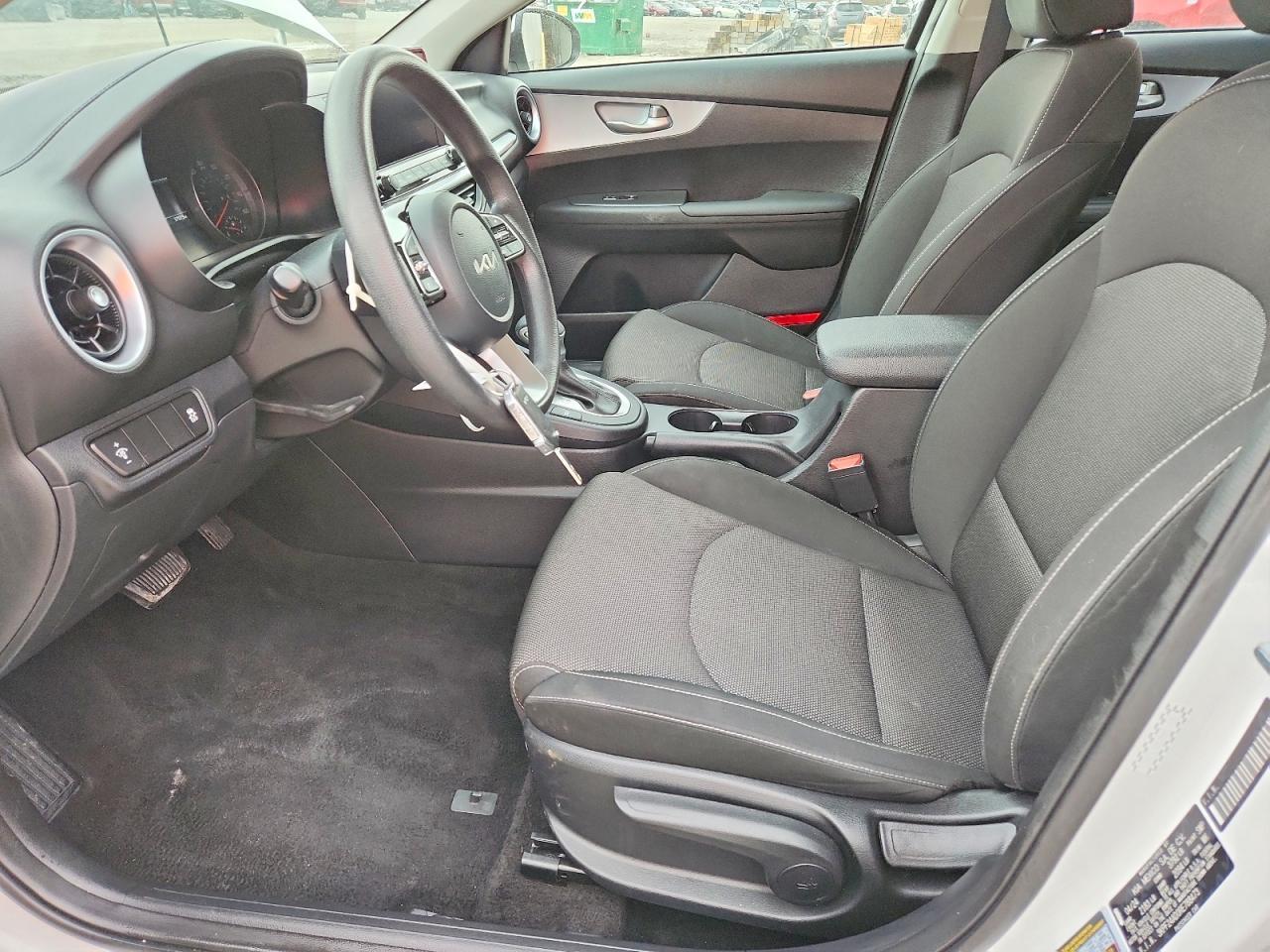 2024 Kia Forte Lxs - Фото 7