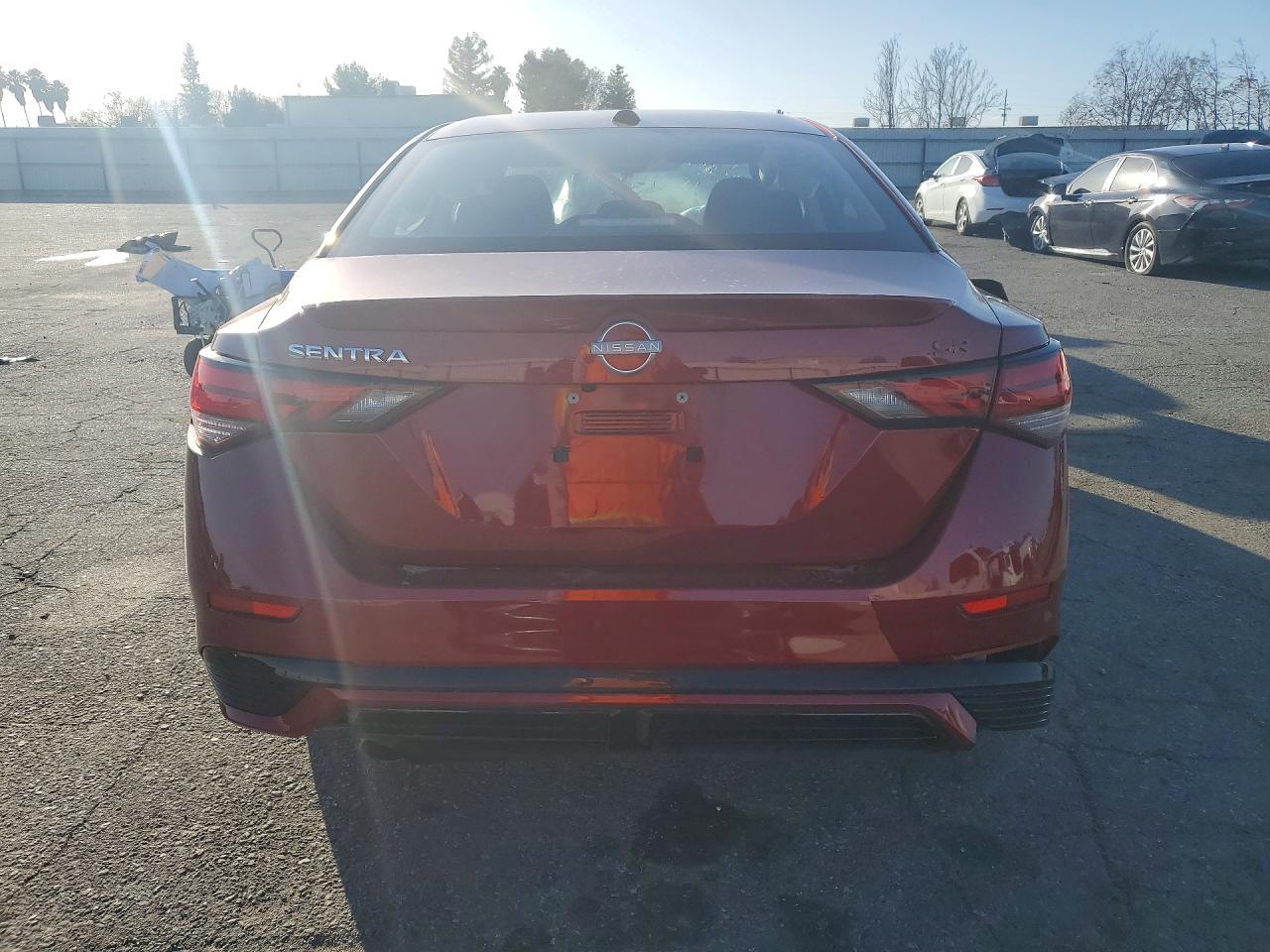 2025 Nissan Sentra Sr - Image 6