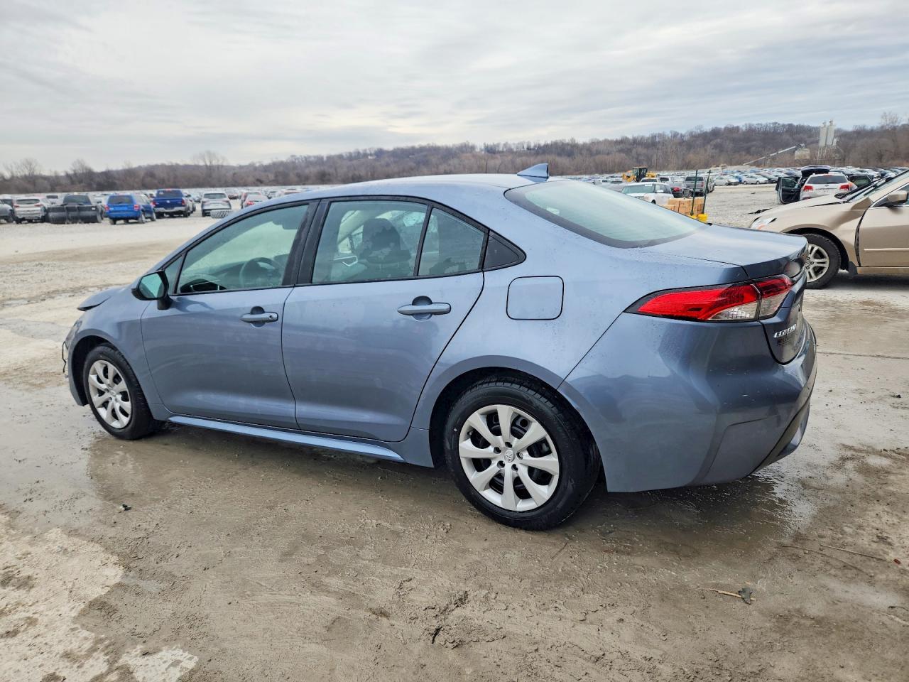 2022 Toyota Corolla Le - Фото 2