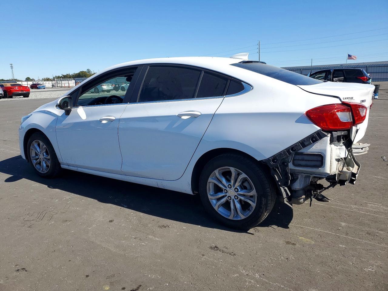 2019 Chevrolet Cruze Lt - Фото 2