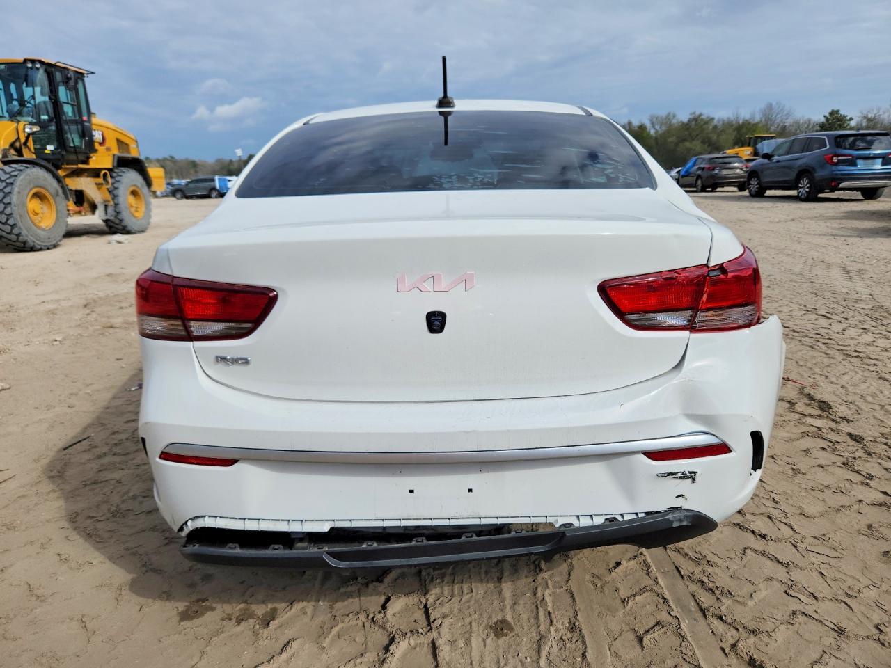 2022 Kia Rio S - Фото 6