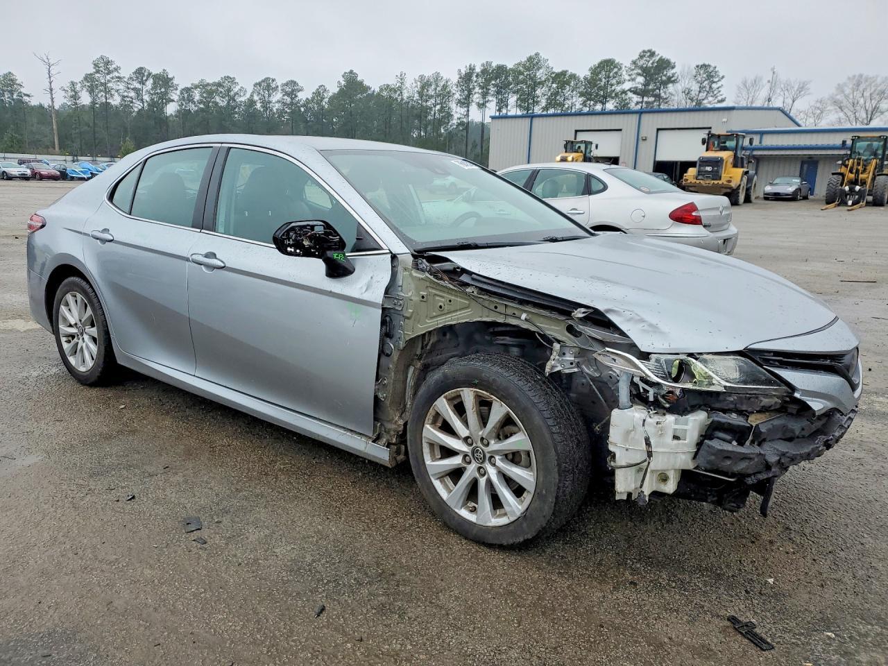 2019 Toyota Camry L - Image 4