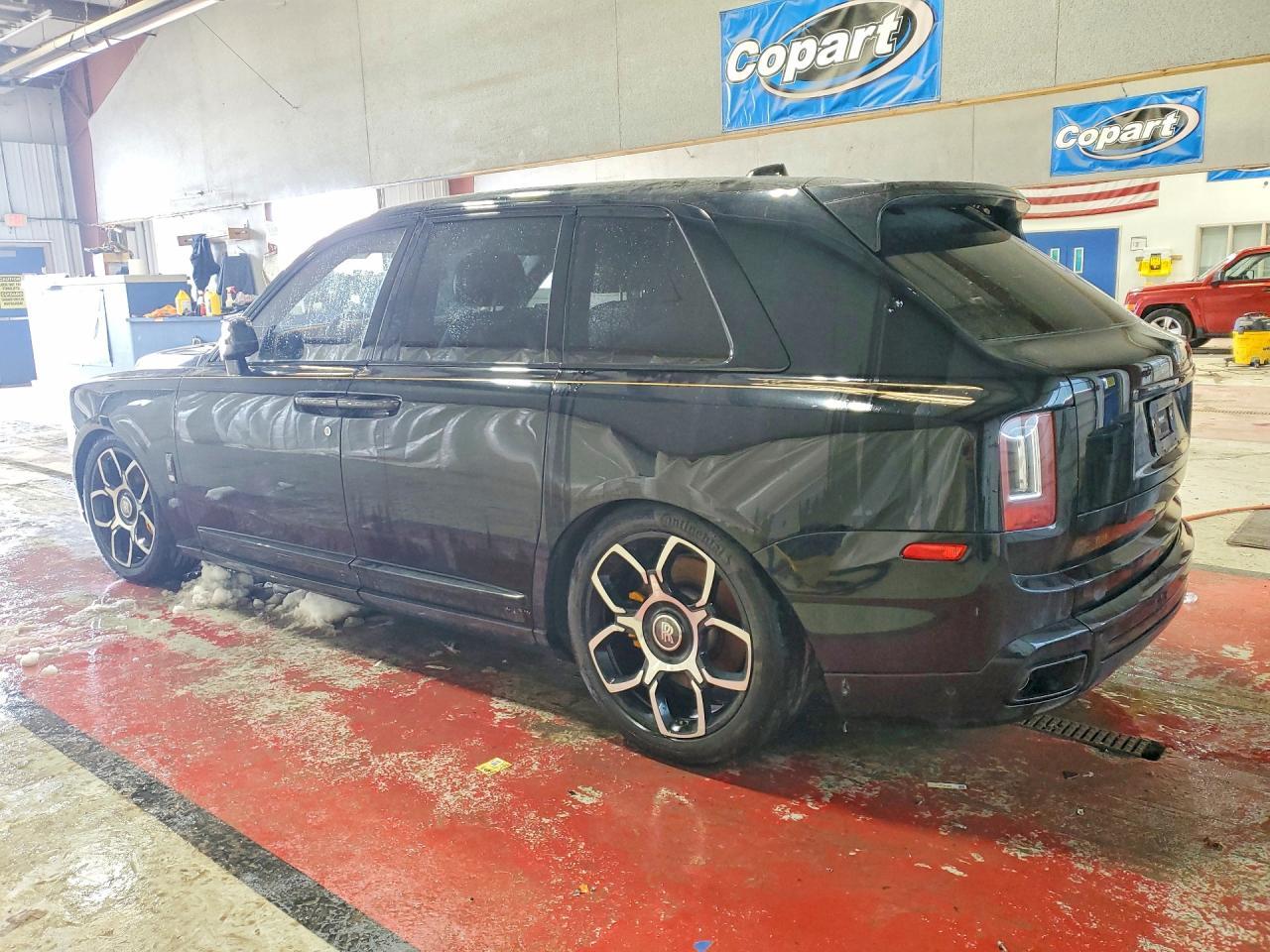 2020 Rolls-Royce Cullinan Black Badge - Image 2