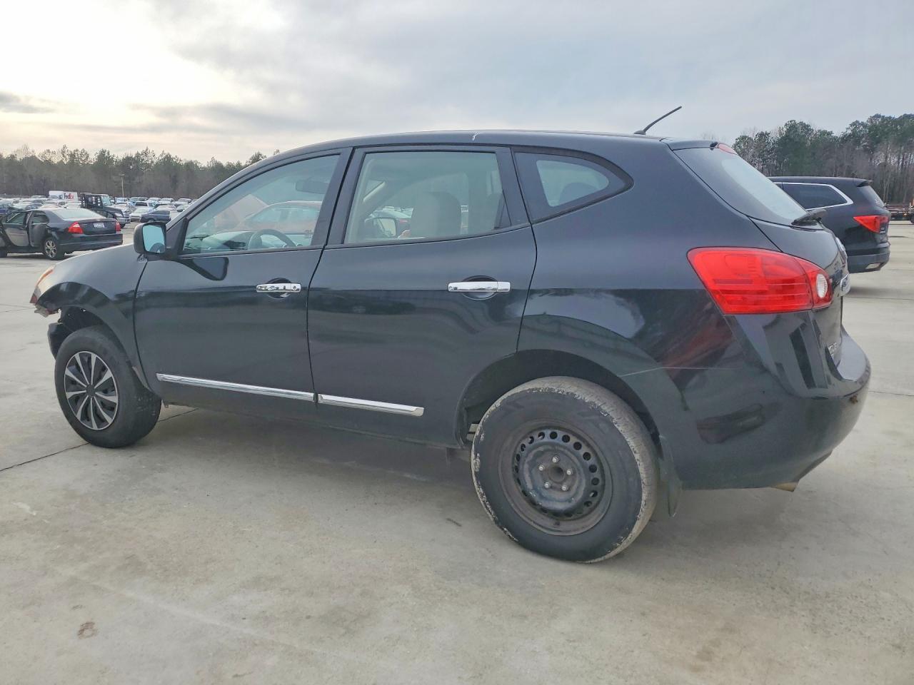 2015 Nissan Rogue Select S - Фото 2