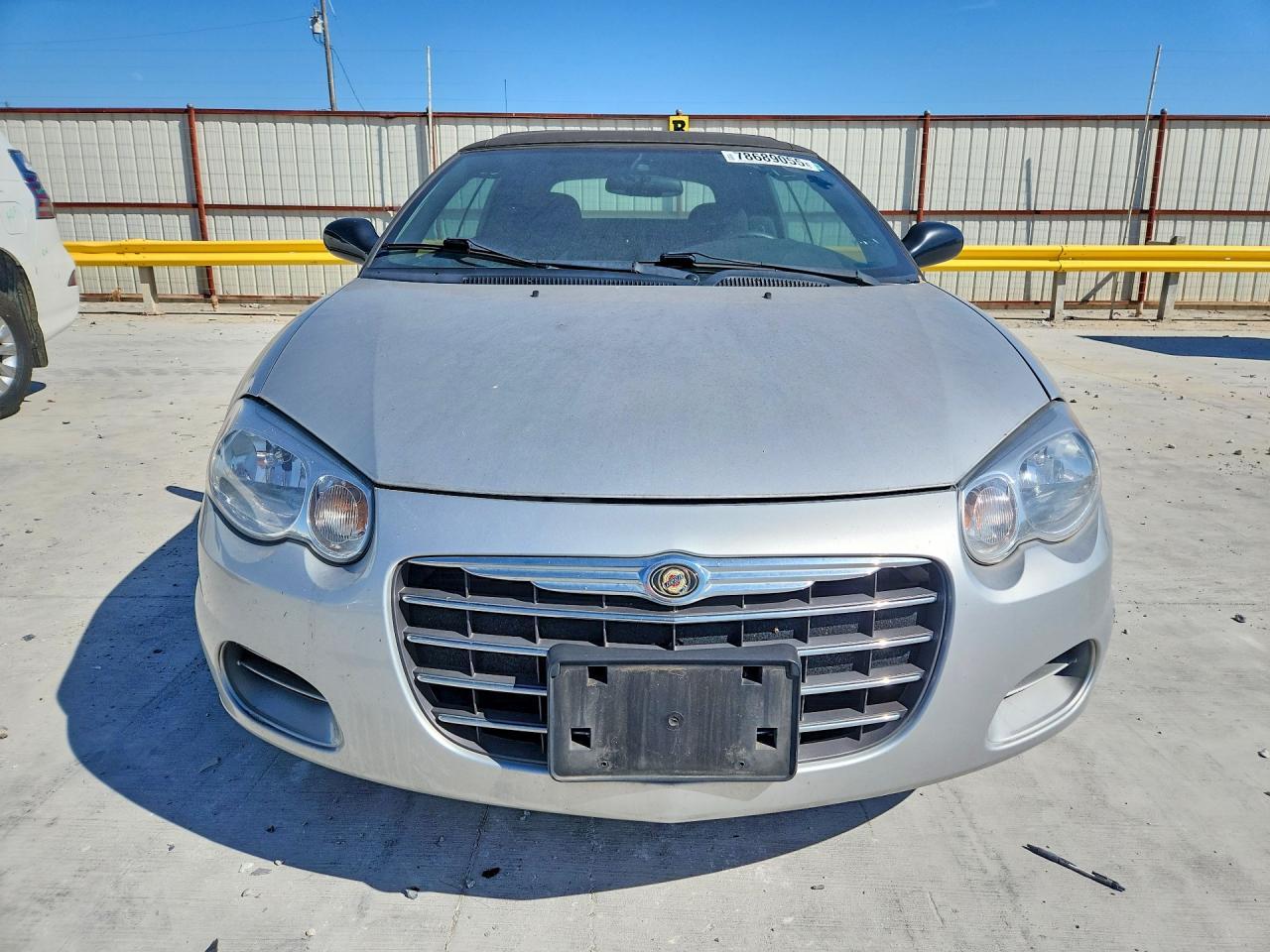 2004 Chrysler Sebring Gtc - Image 5