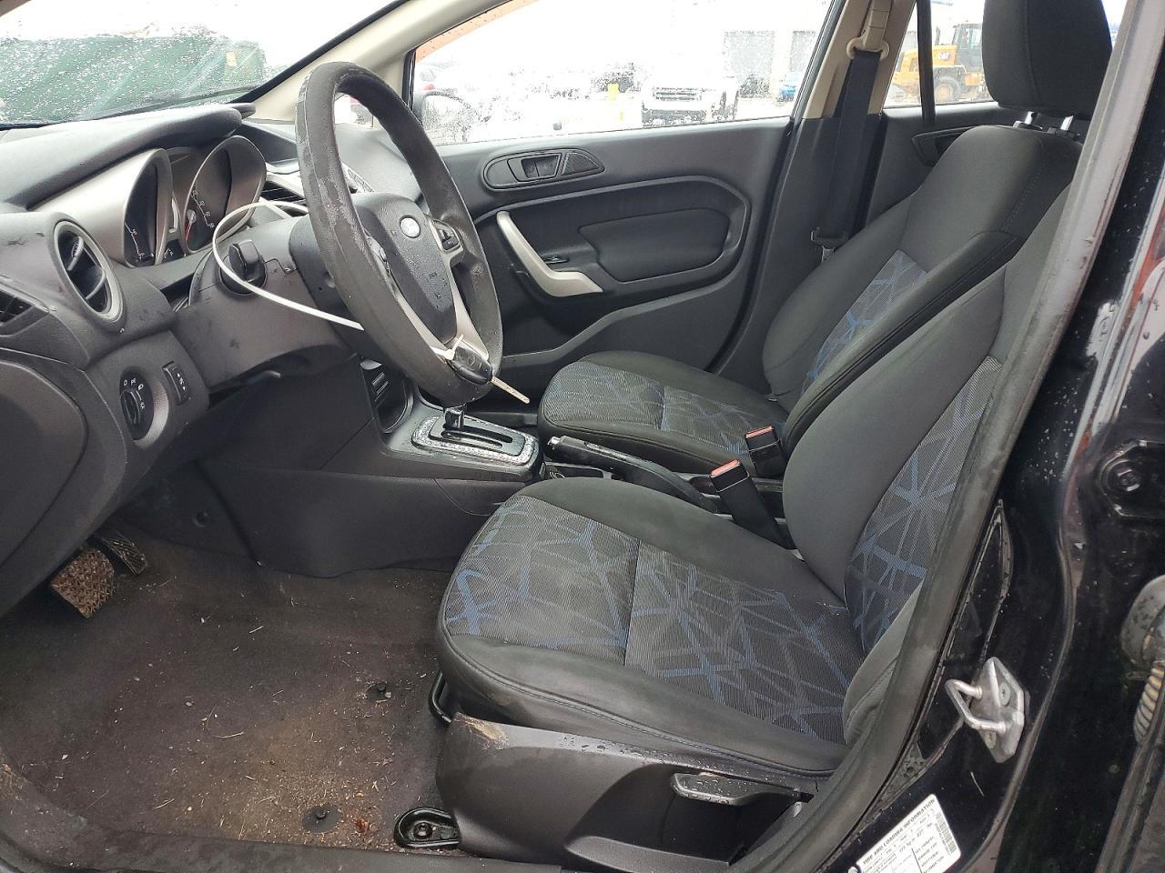 2011 Ford Fiesta Se - Фото 7