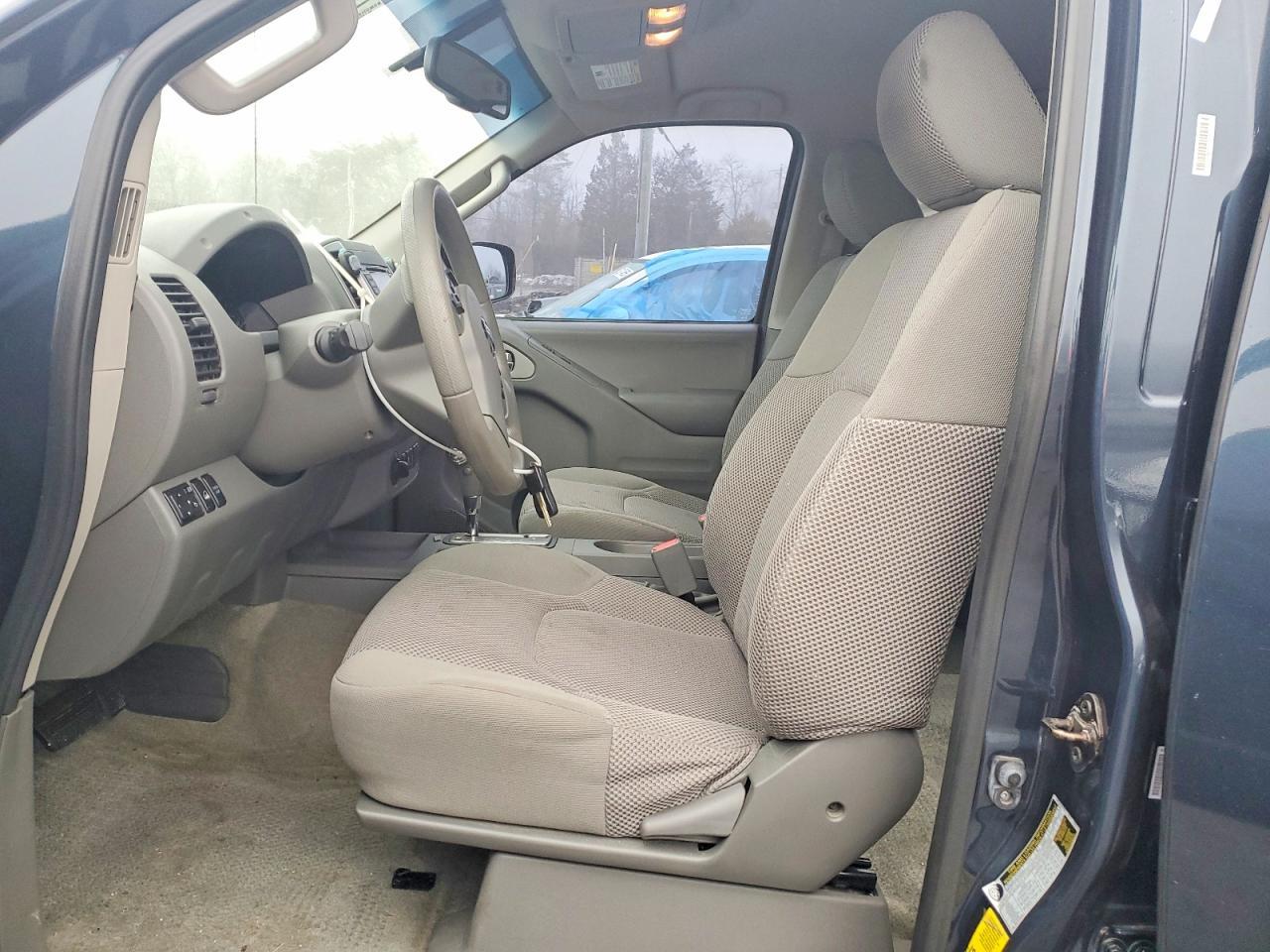2015 Nissan Frontier S - Image 7