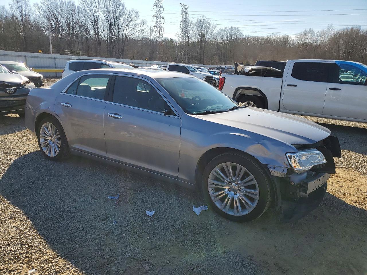 2011 Chrysler 300 Limited - Image 4