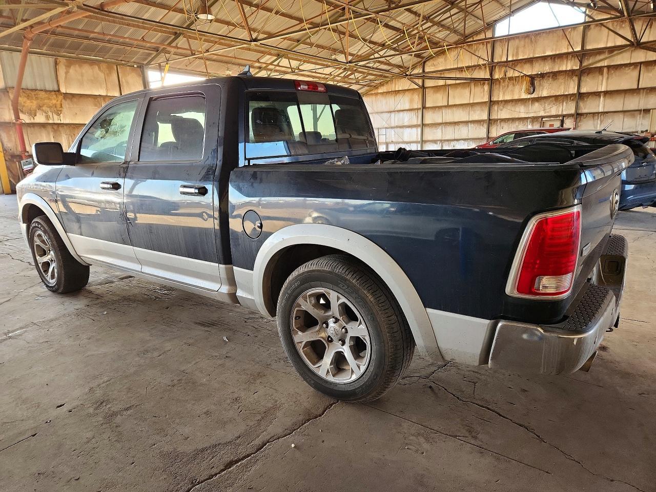 2015 Ram 1500 Laramie - Фото 2