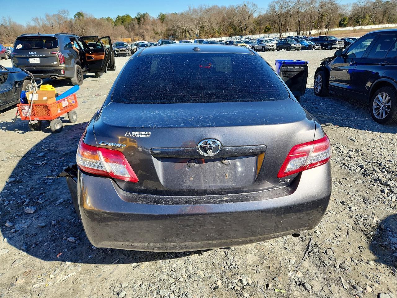 2010 Toyota Camry Base - Фото 6