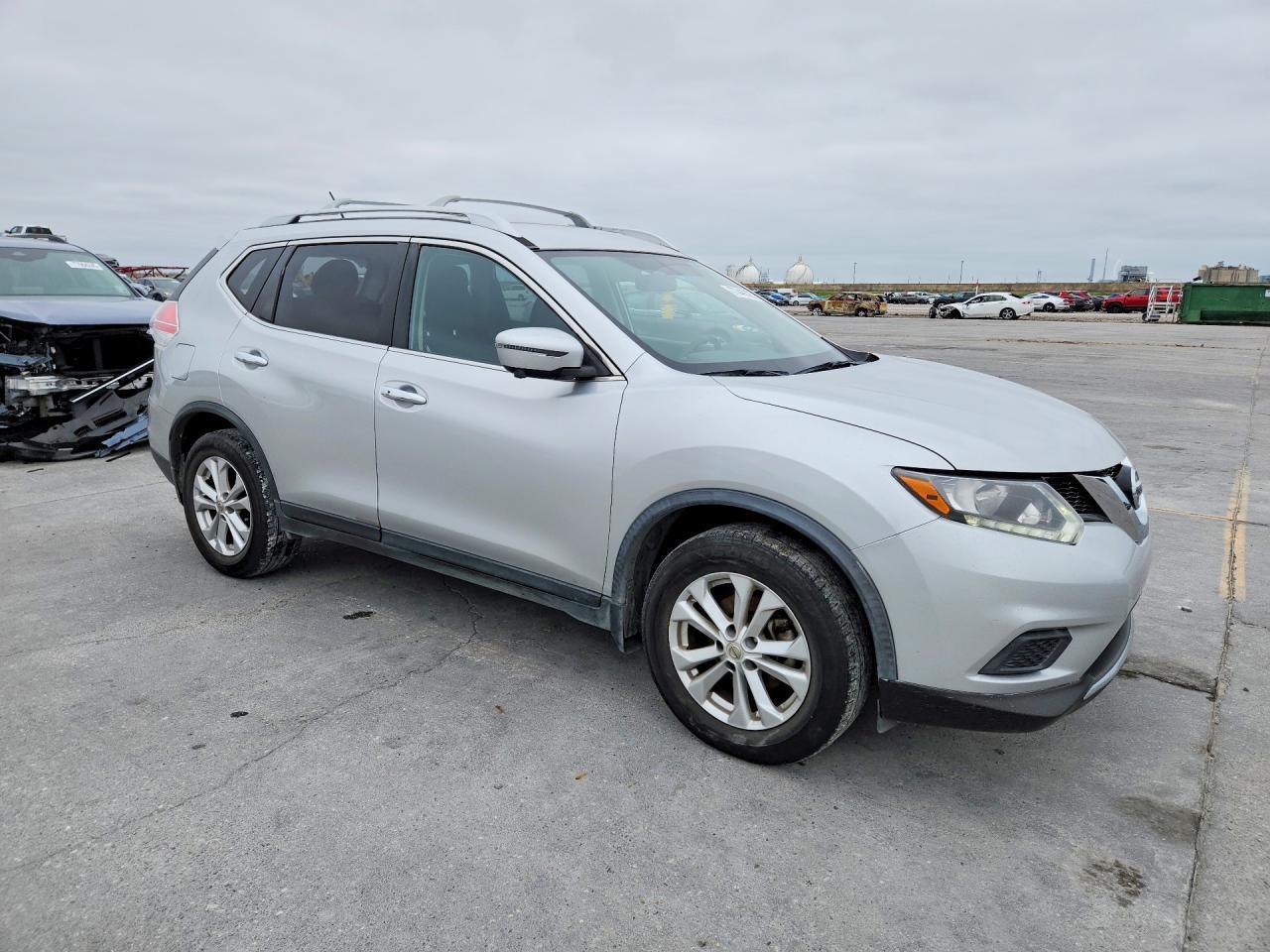 2016 Nissan Rogue - Image 4