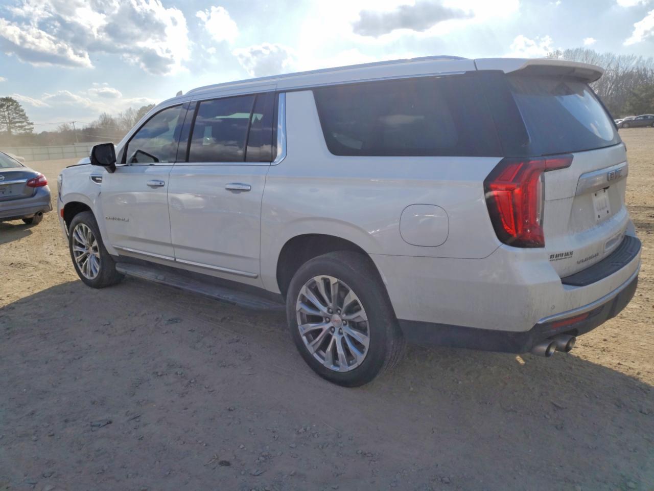 2024 GMC Yukon Xl Denali - Фото 2