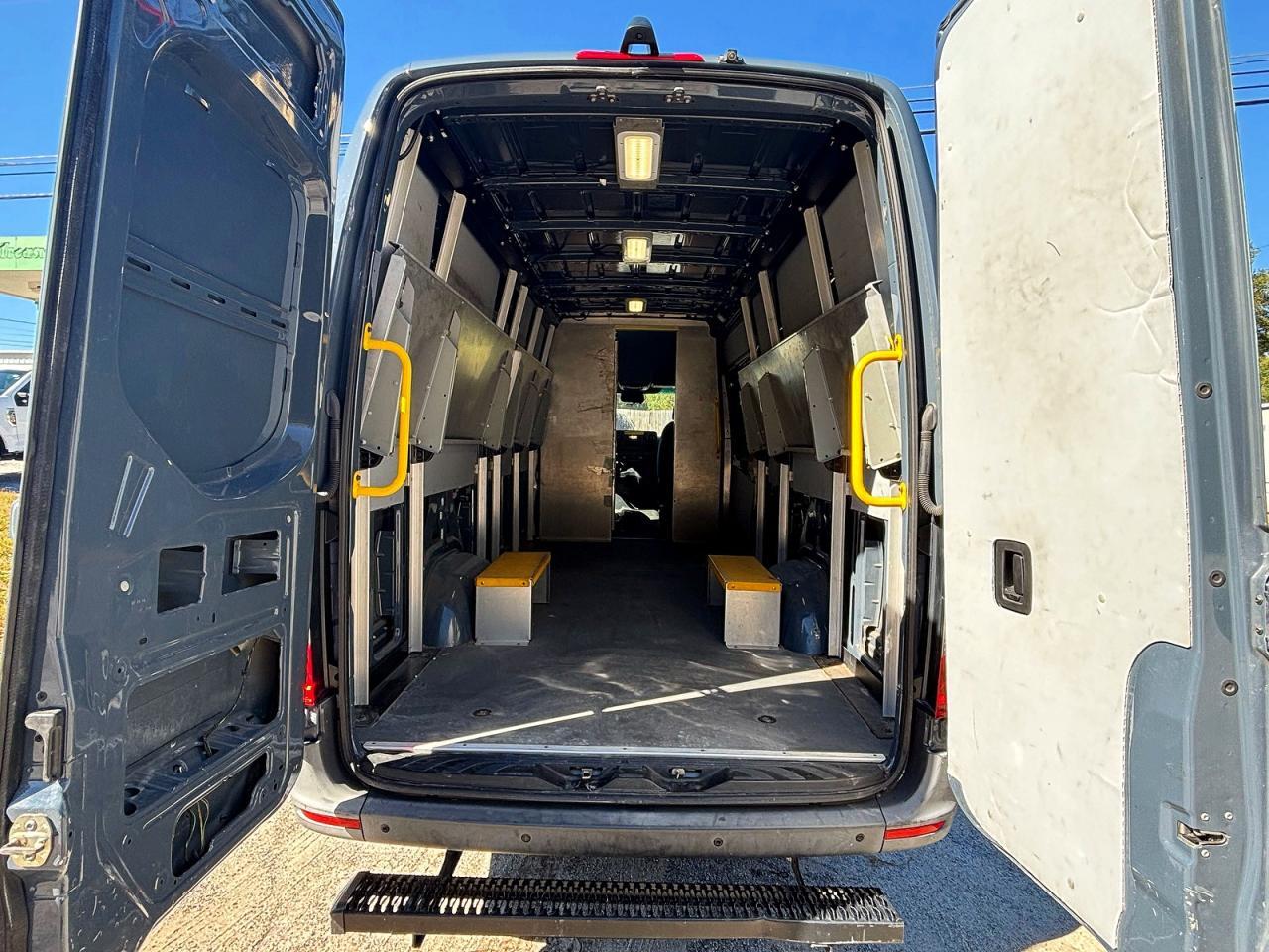 2019 Mercedes-Benz Sprinter 2500 - Фото 6