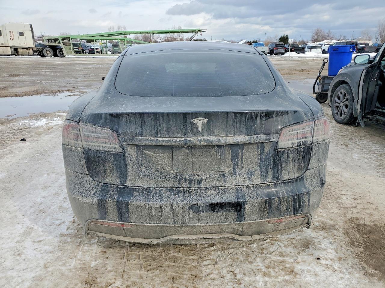 2023 Tesla Model S - Image 6