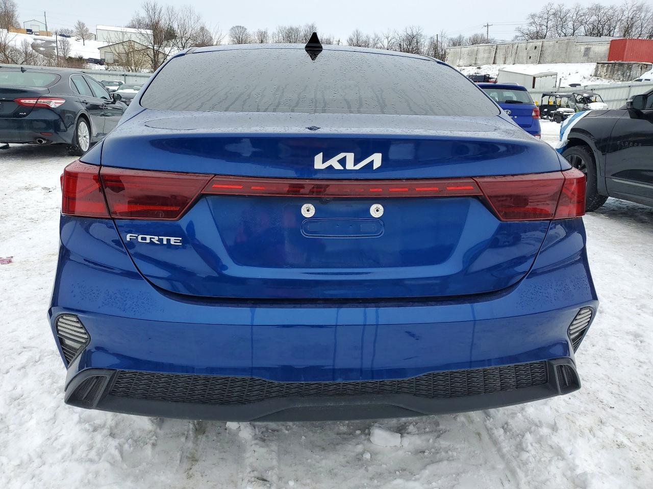 2022 Kia Forte Fe - Фото 6