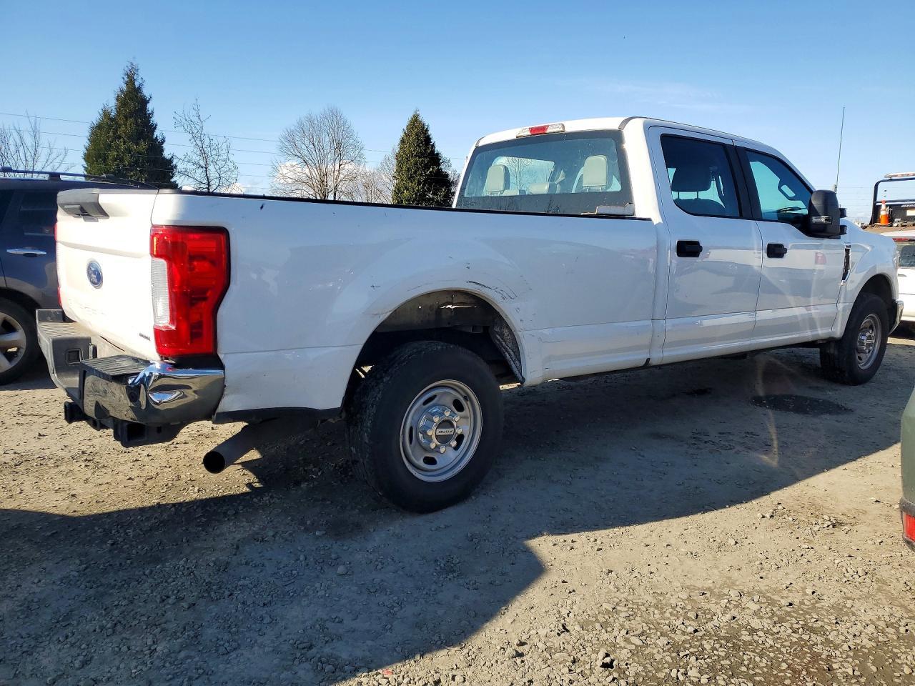 2017 Ford F250 Super Duty - Image 3