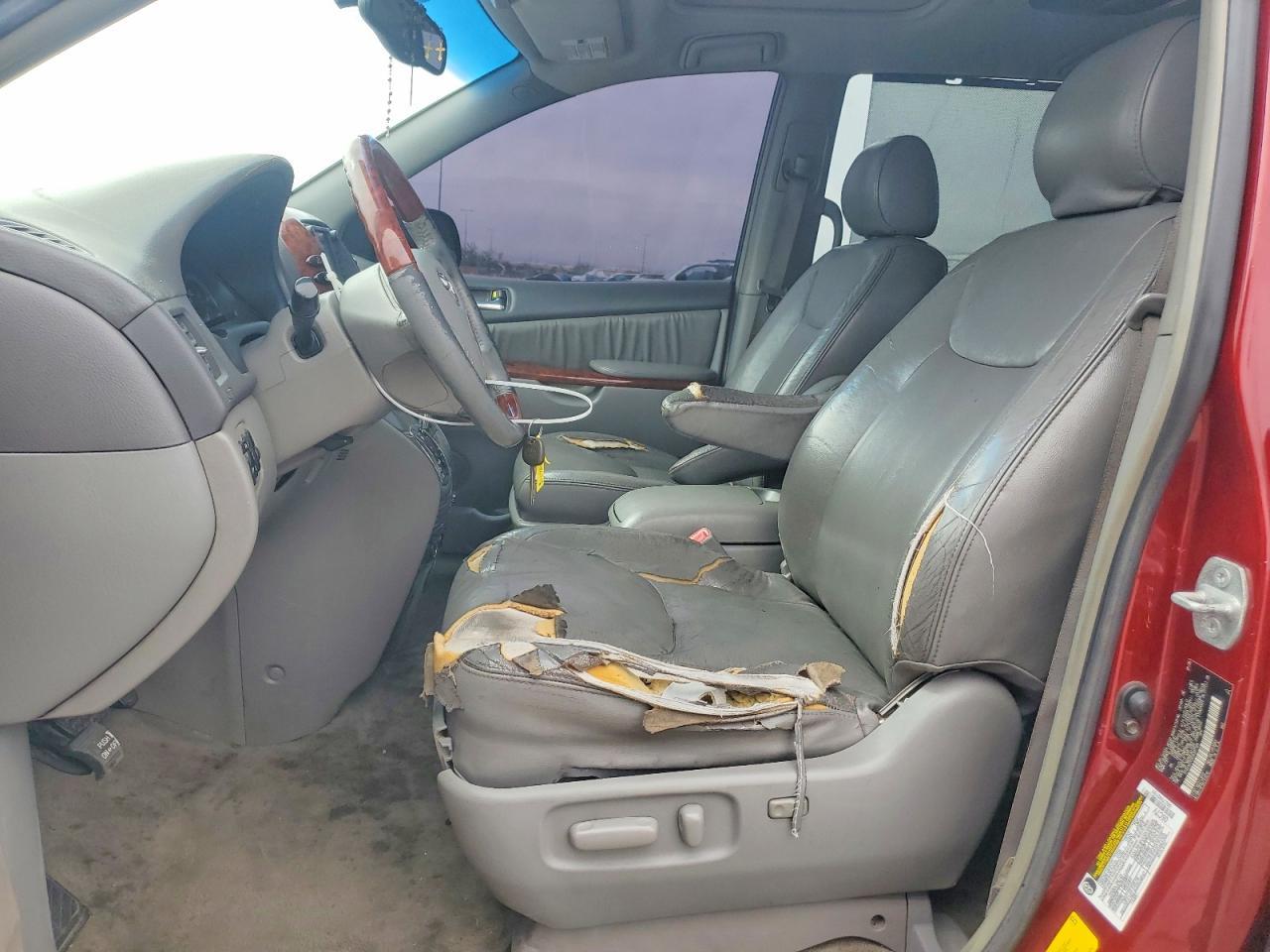 2005 Toyota Sienna Xle - Image 7