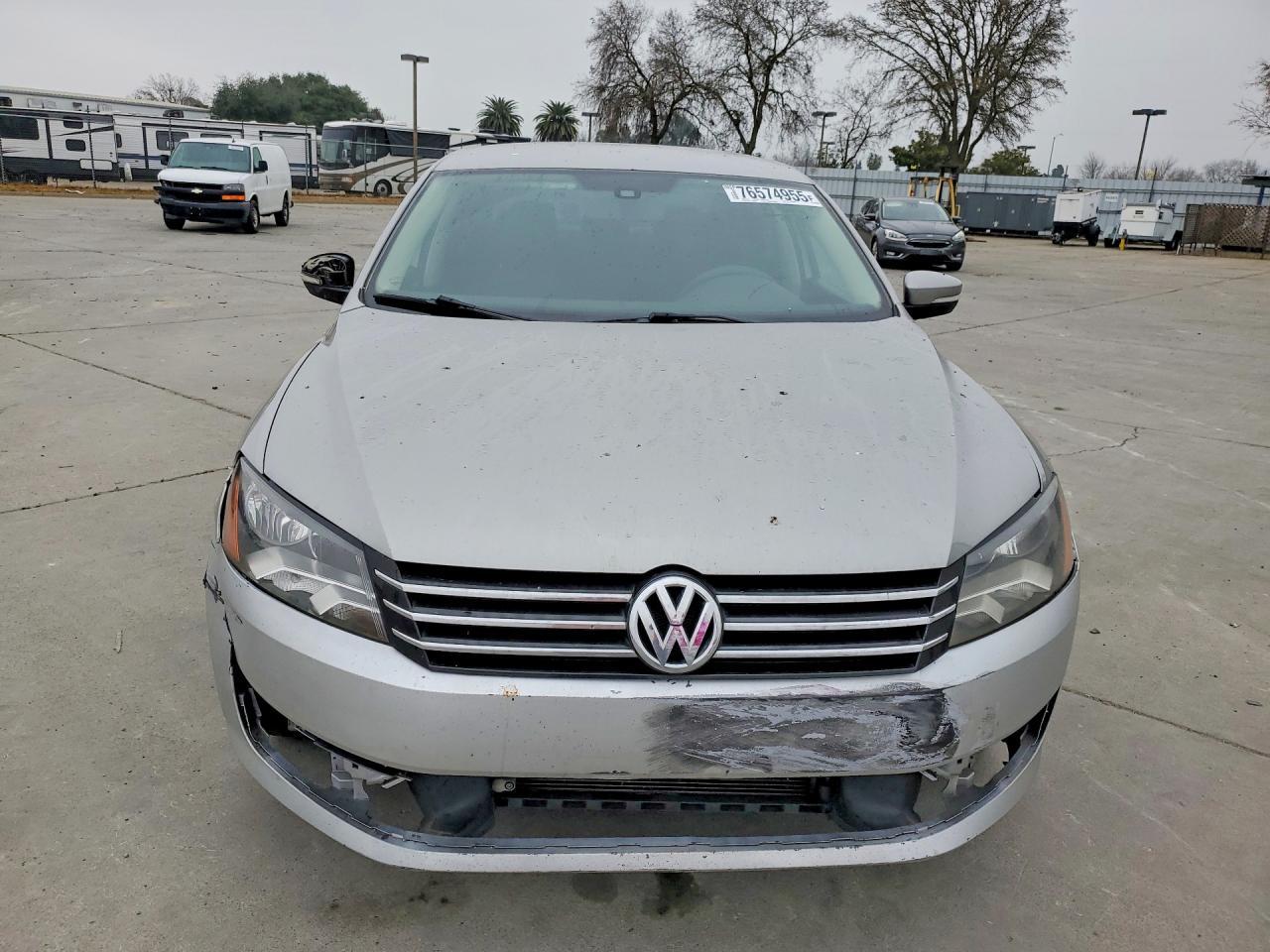 2013 Volkswagen Passat S - Фото 5