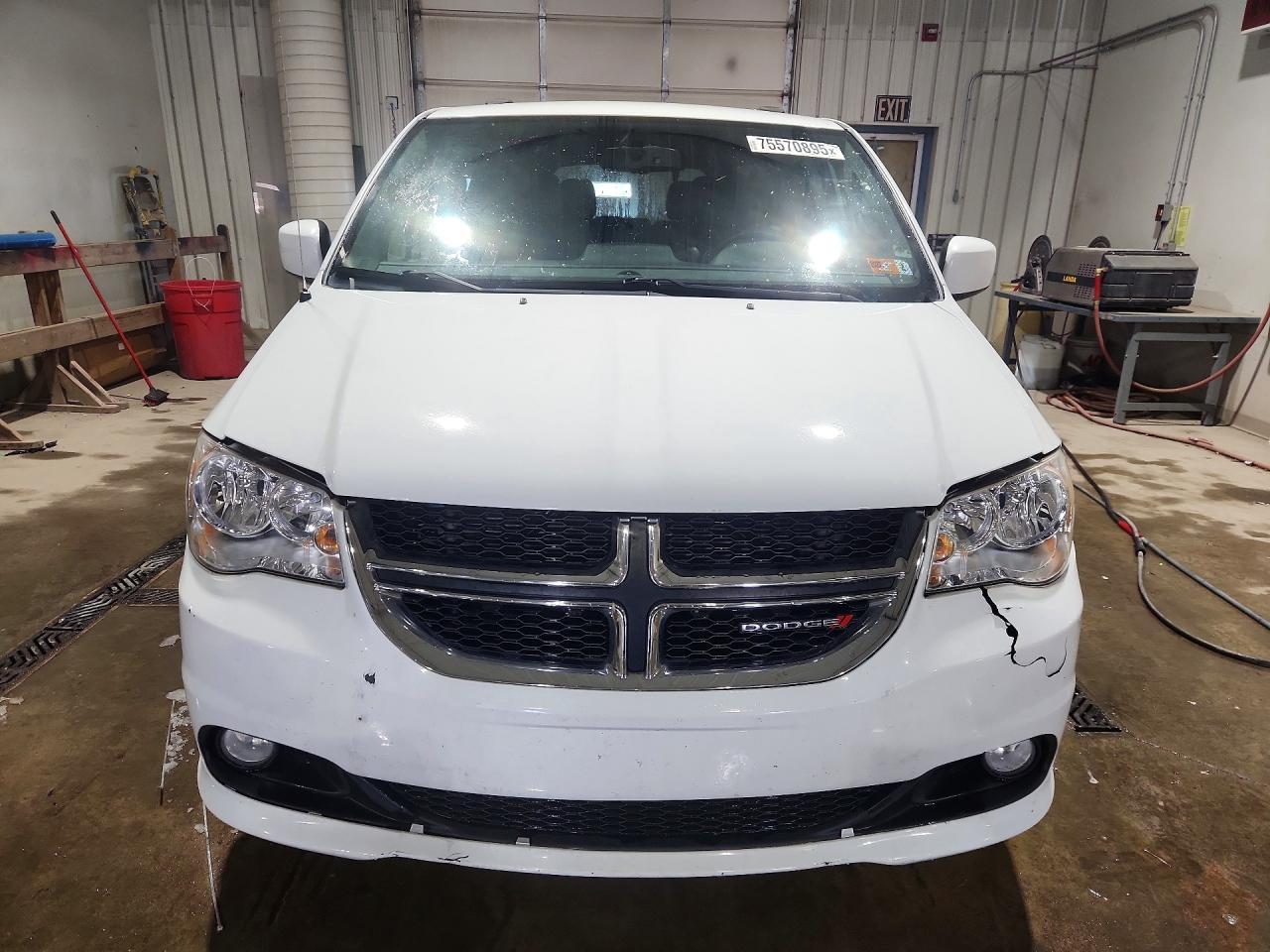 2017 Dodge Grand Caravan Sxt - Фото 5