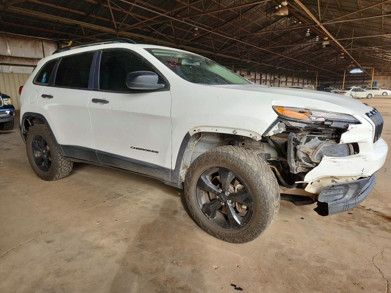 2016 Jeep Cherokee Sport - Фото 4
