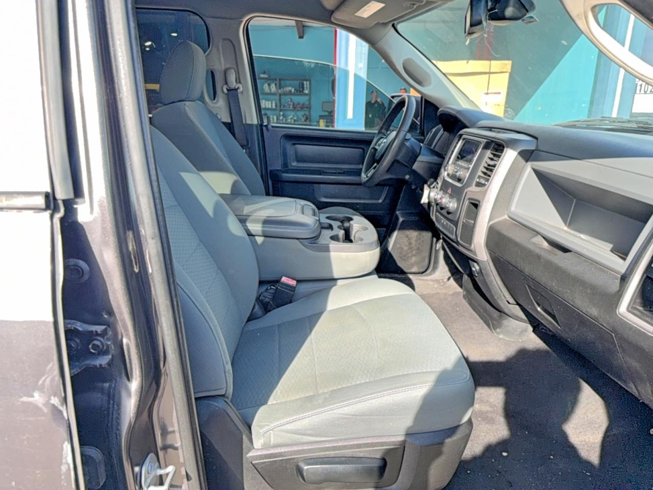 2020 Ram 1500 Classic Tradesman - Фото 5