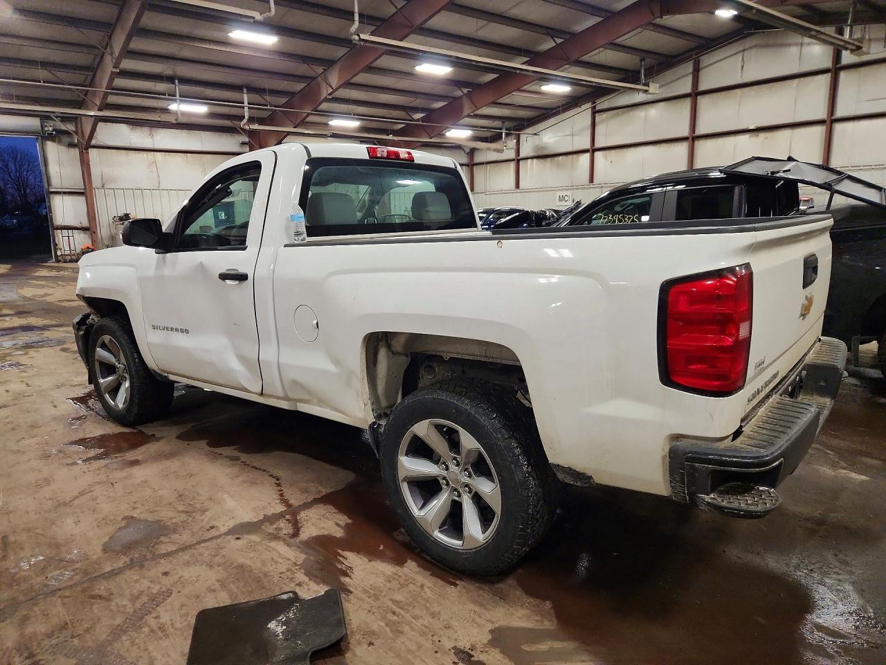 2014 Chevrolet Silverado C1500 - Фото 2