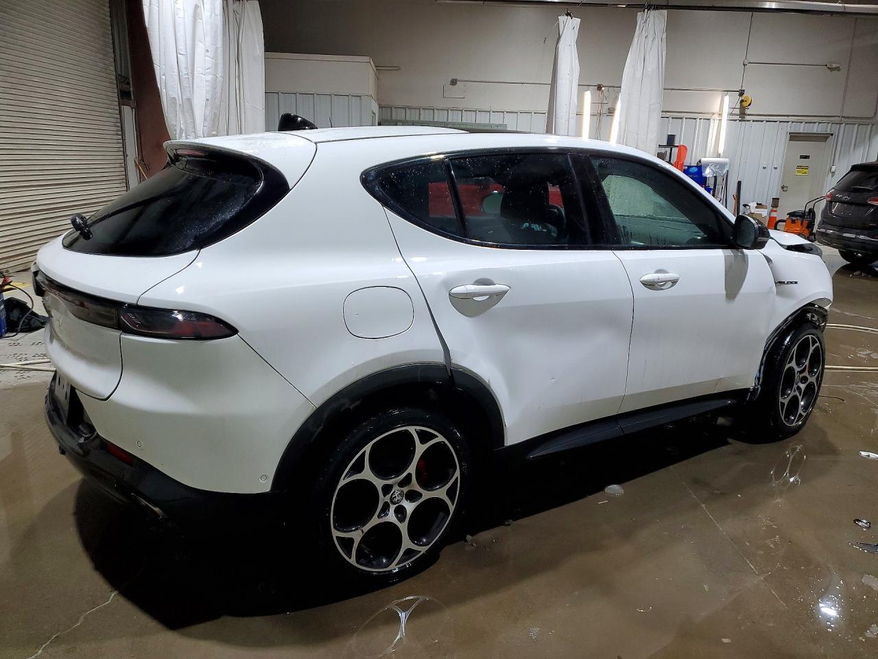 2024 Alfa Romeo Tonale Veloce - Фото 3