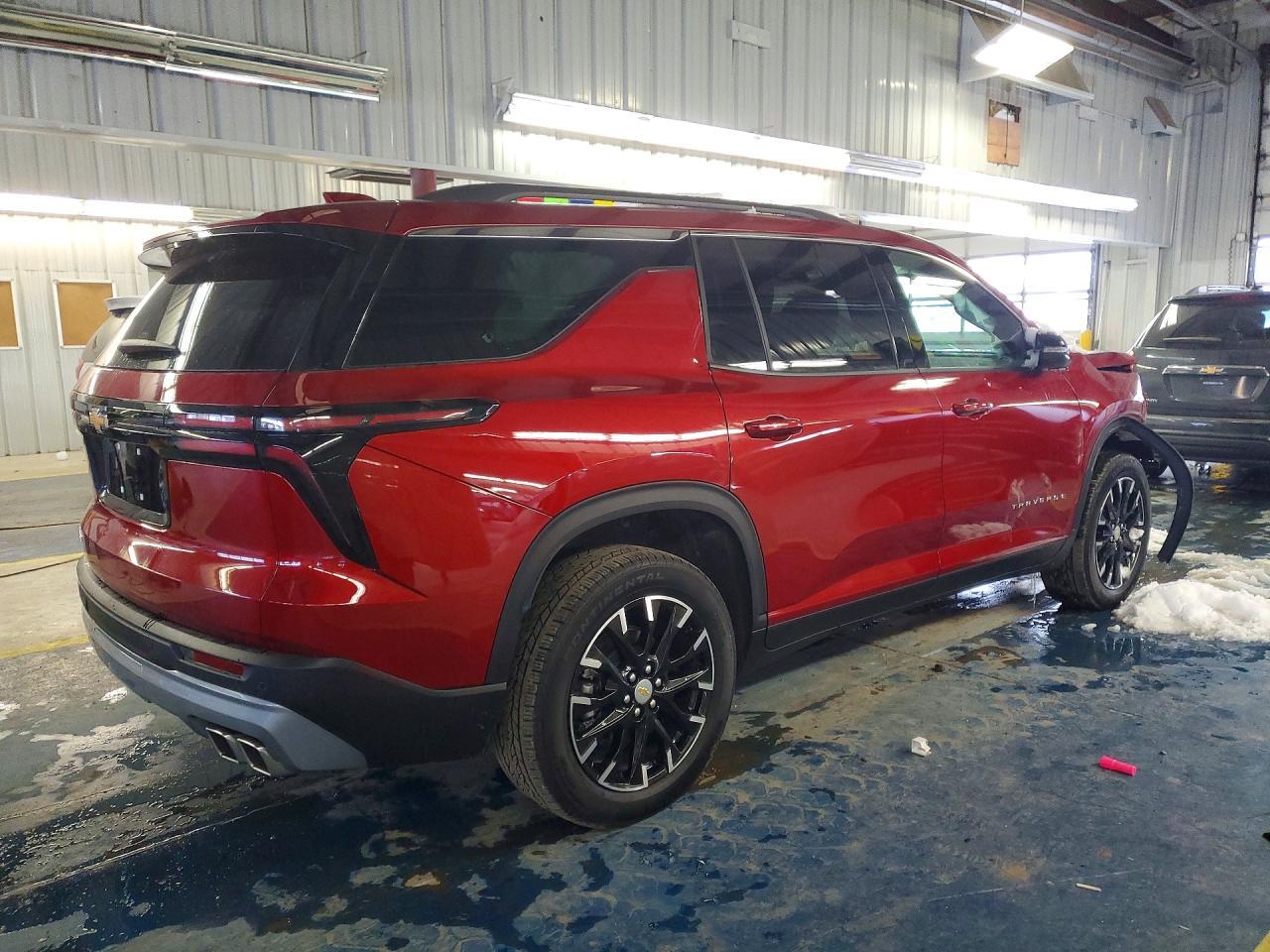 2025 Chevrolet Traverse Lt - Фото 3