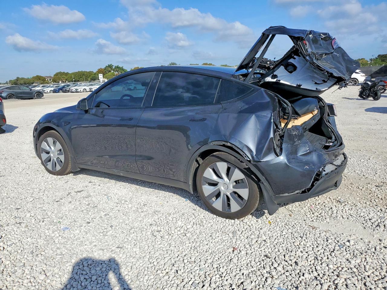 2024 Tesla Model Y - Image 2