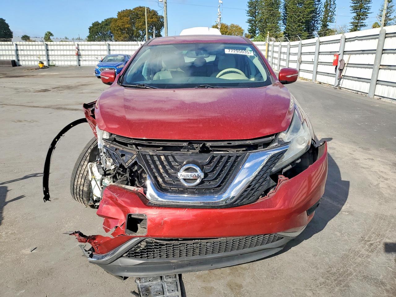 2015 Nissan Murano S - Image 5