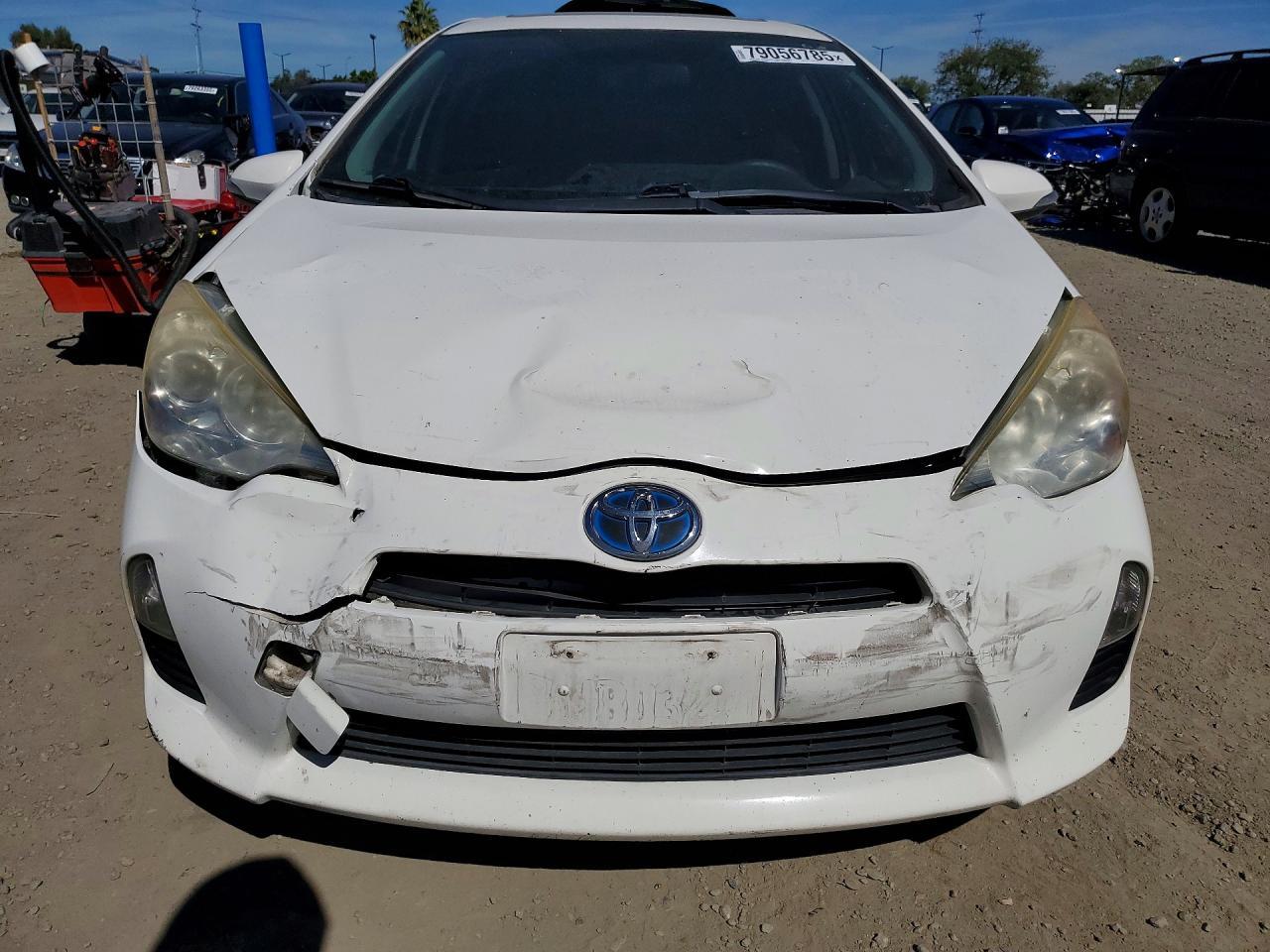 2013 Toyota Prius C Three - Image 5