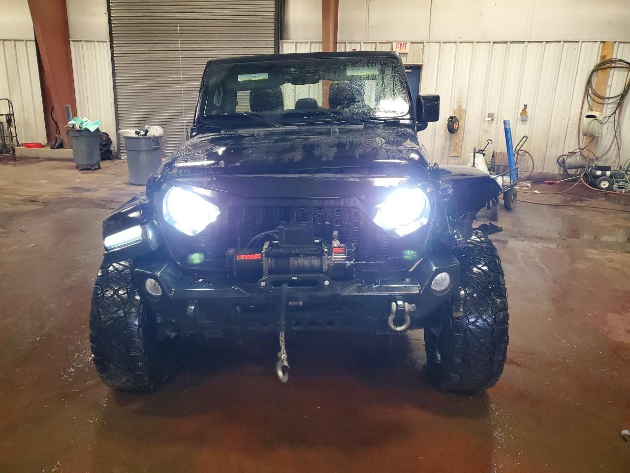 2018 Jeep Wrangler Unlimited Sahara - Фото 5