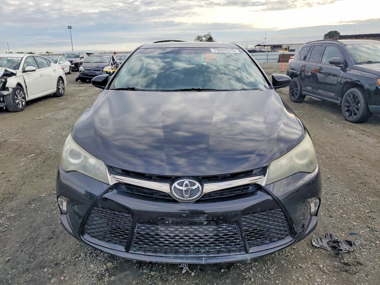2015 Toyota Camry Se - Фото 5