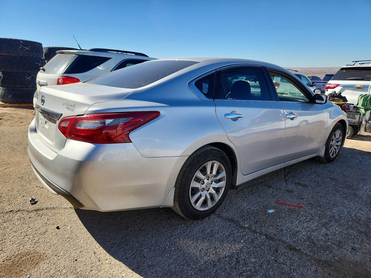 2018 Nissan Altima 2.5 - Image 3