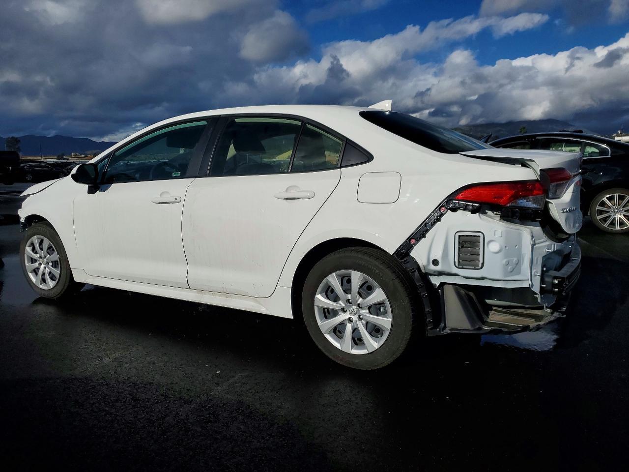 2024 Toyota Corolla Le - Фото 2