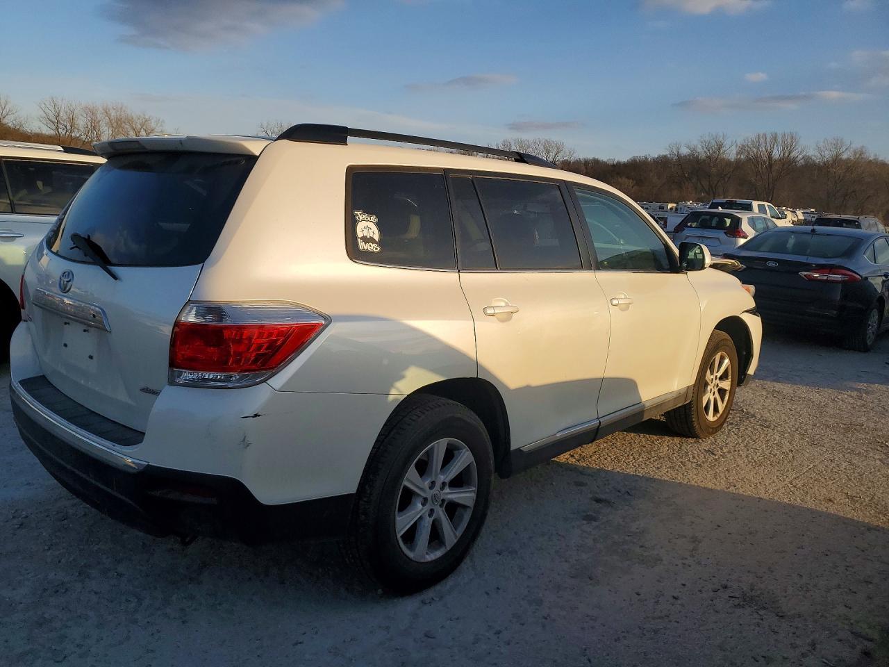 2013 Toyota Highlander Base - Фото 3