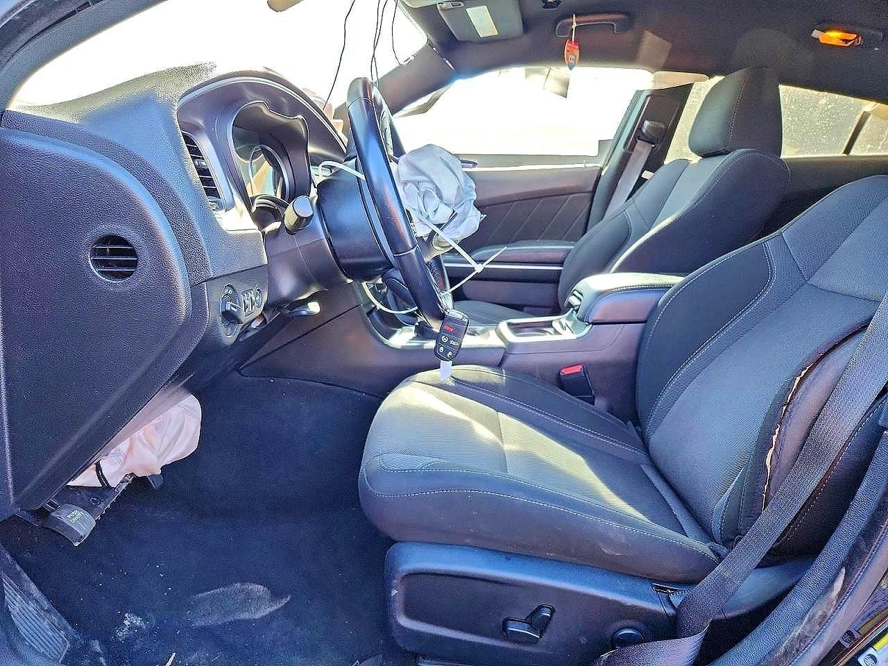 2022 Dodge Charger Sxt - Фото 7