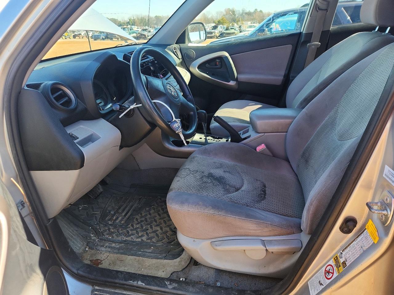 2007 Toyota Rav4 - Image 7