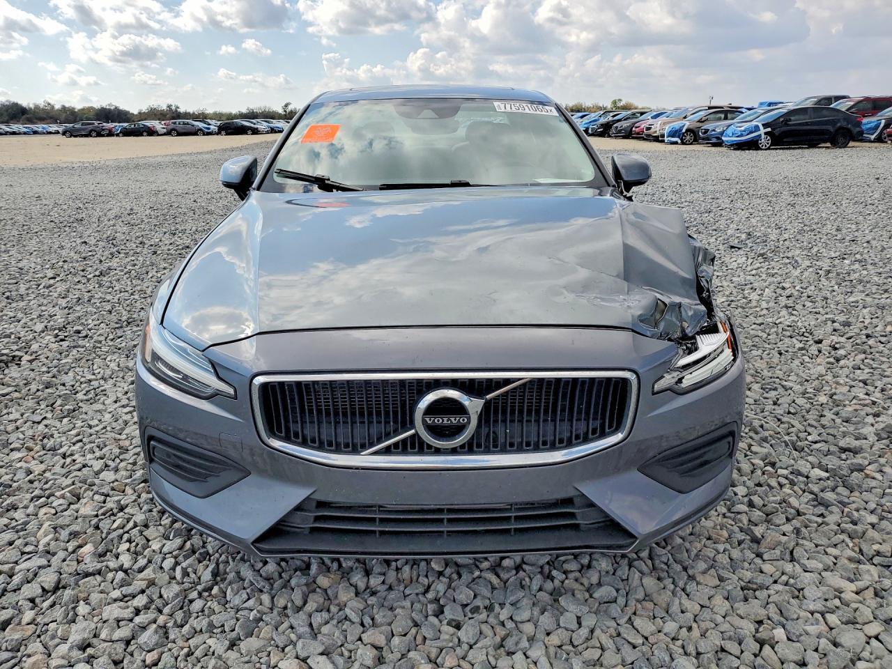 2020 Volvo S60 T5 Momentum - Фото 5