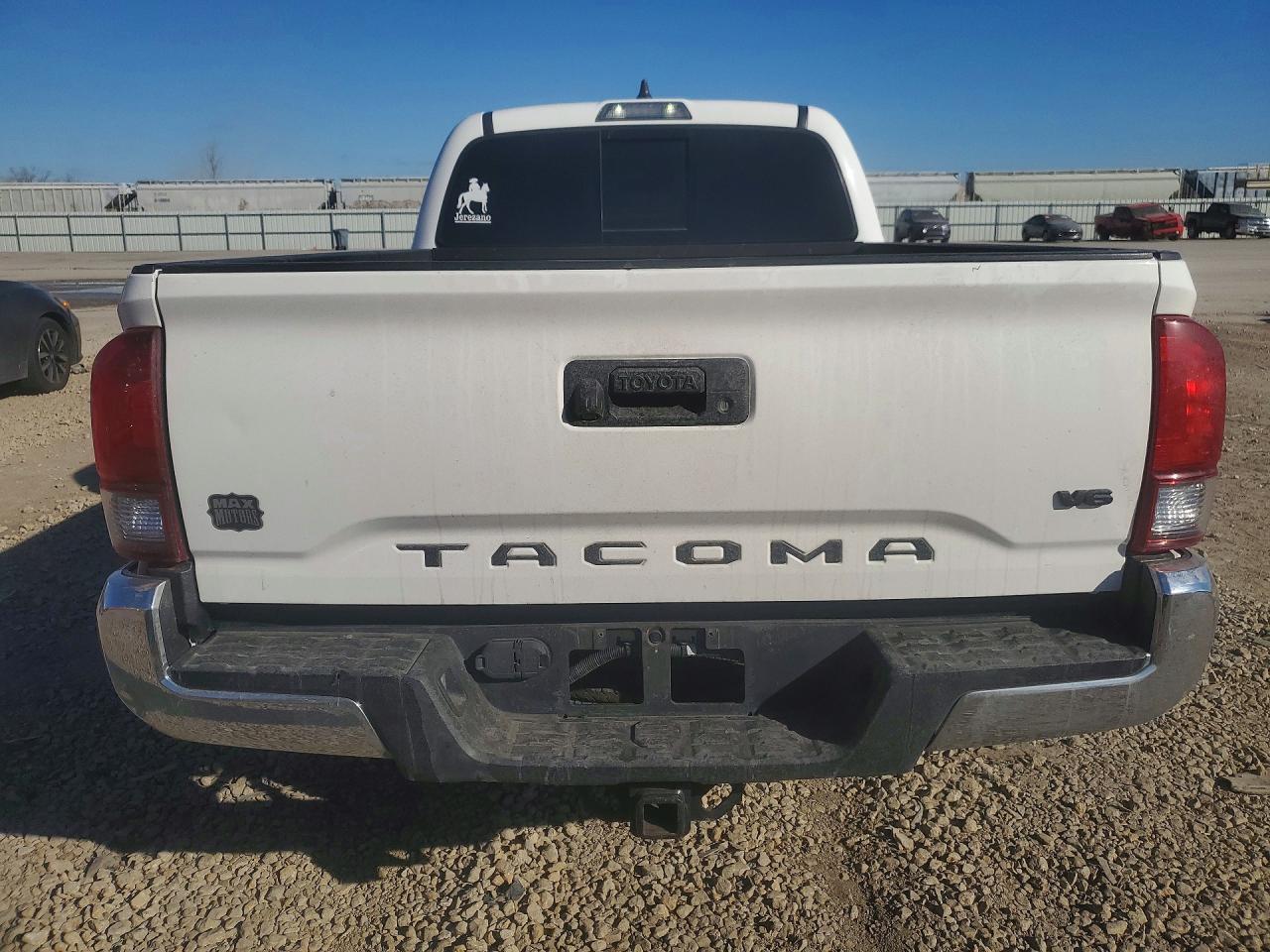 2022 Toyota Tacoma Double Cab - Image 6