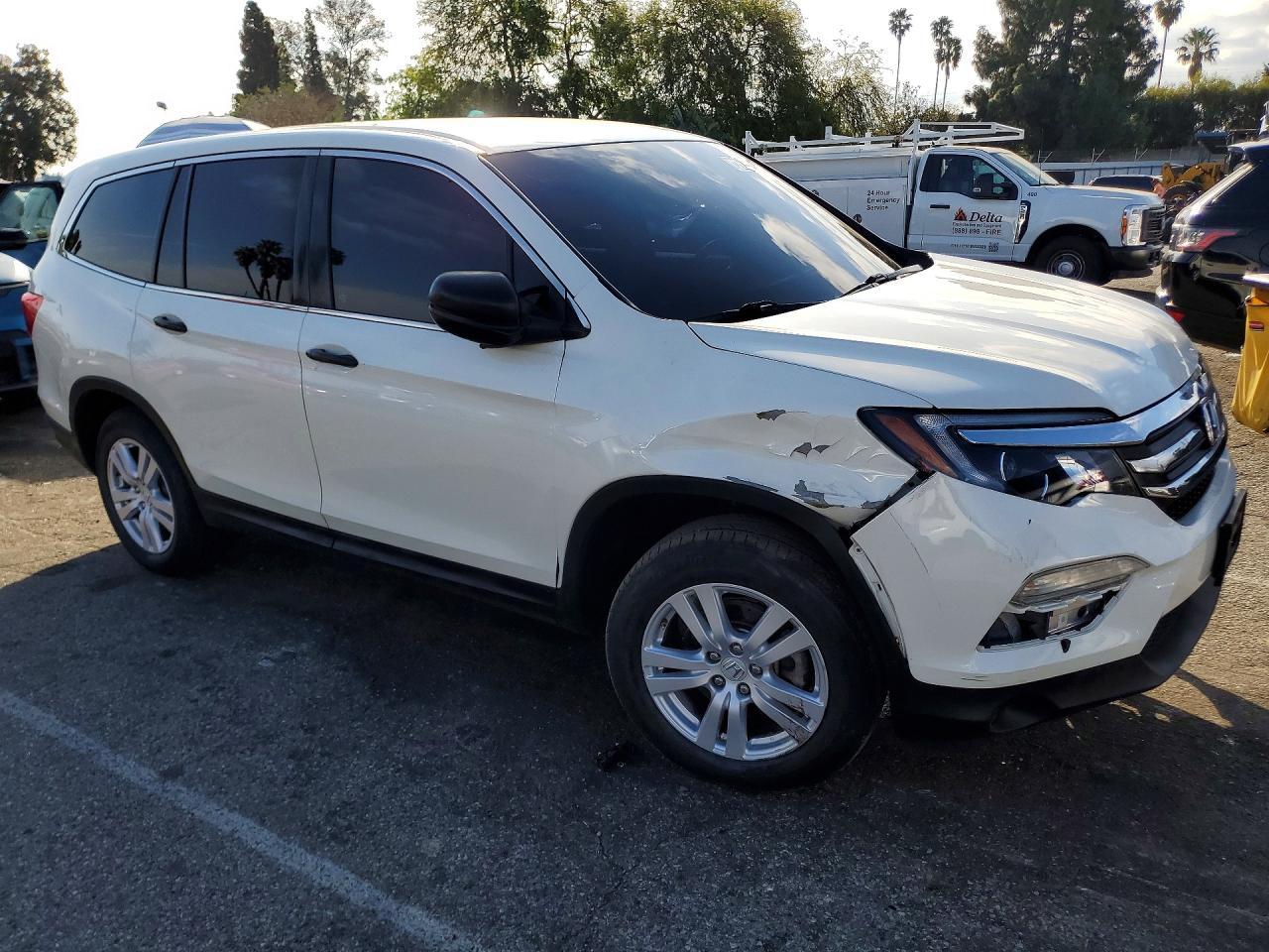 2018 Honda Pilot Lx - Image 4