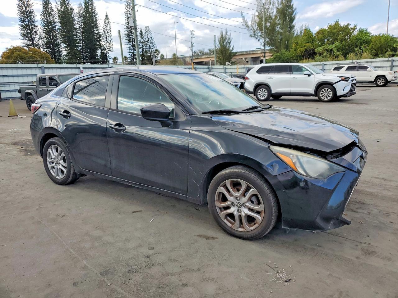 2016 Toyota Scion Ia - Фото 4