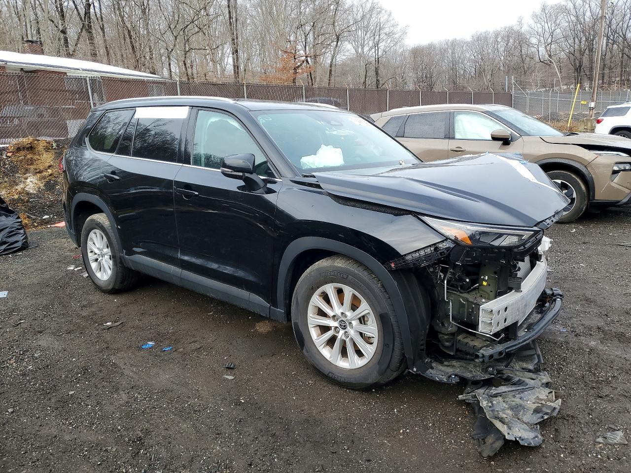 2025 Toyota Grand Highlander Xle - Image 4