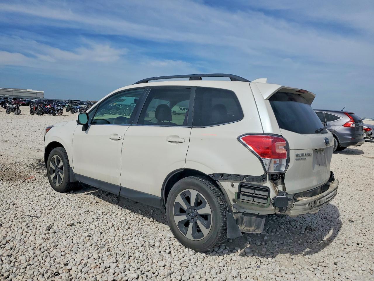 2018 Subaru Forester 2.5I Limited - Фото 2