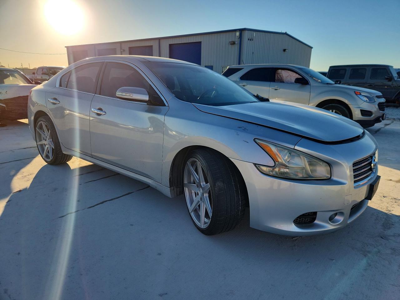 2011 Nissan Maxima S - Image 4