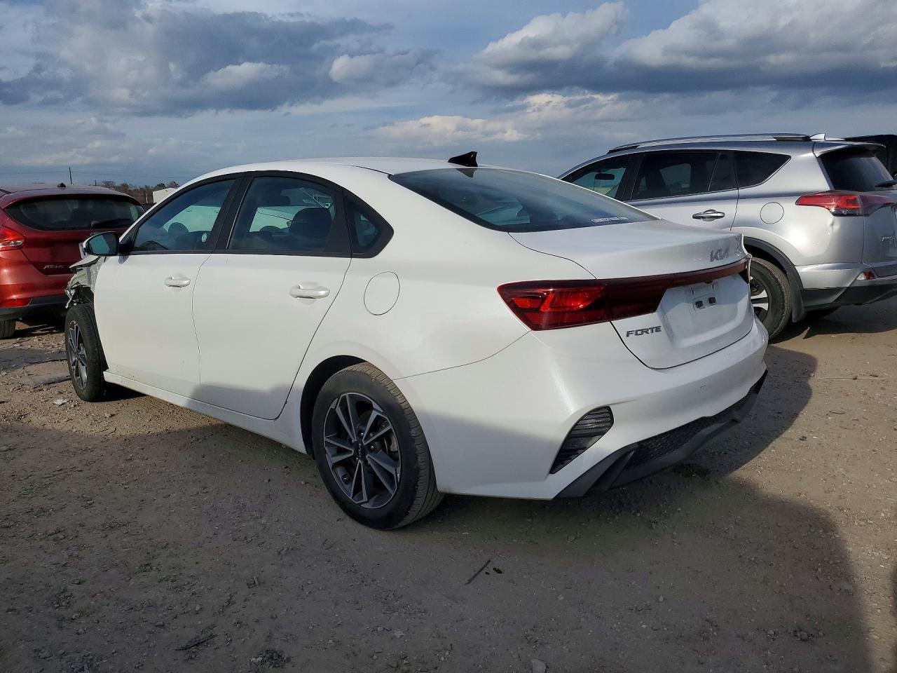 2024 Kia Forte Lx - Image 2