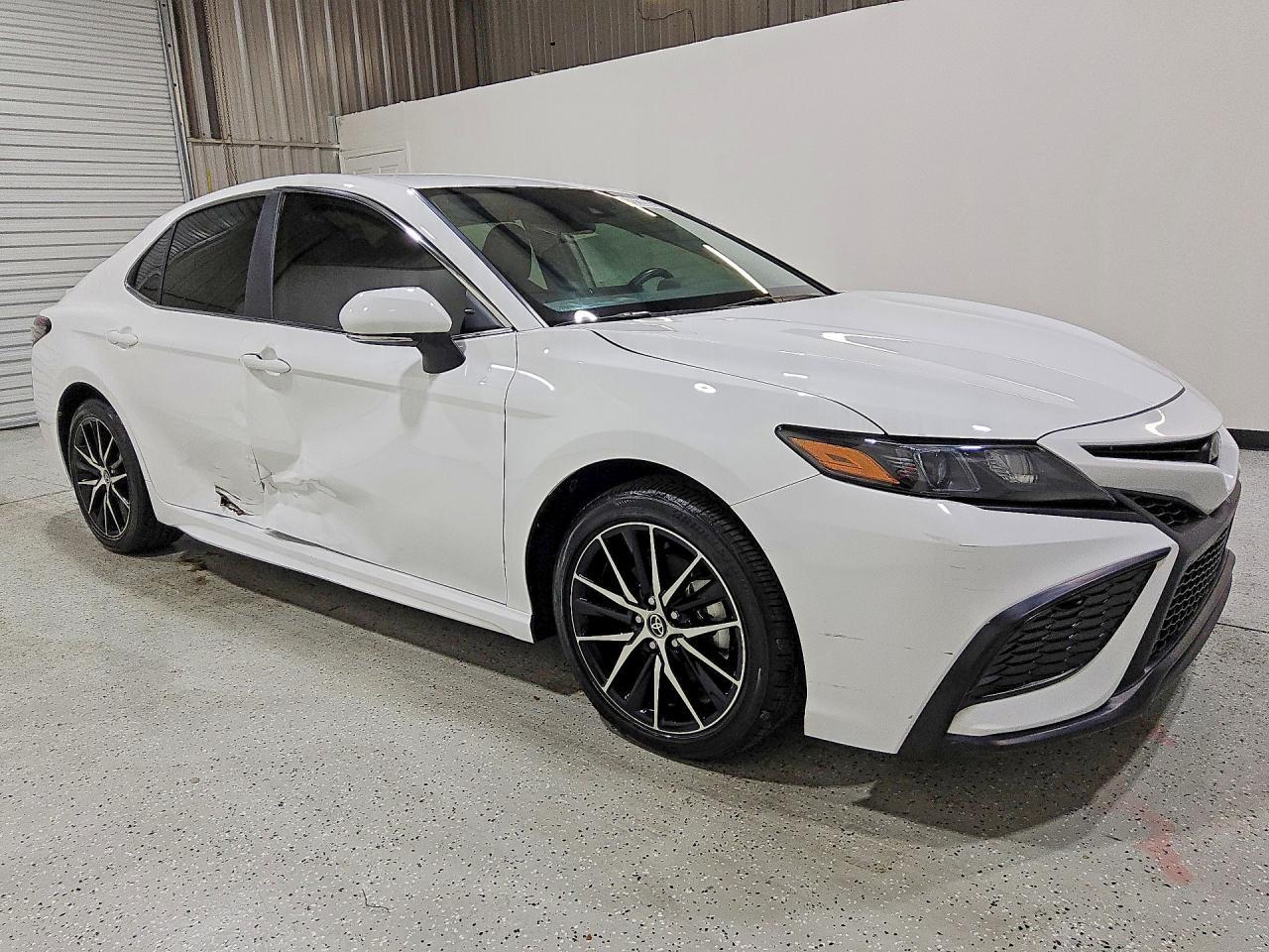 2024 Toyota Camry Se - Фото 4